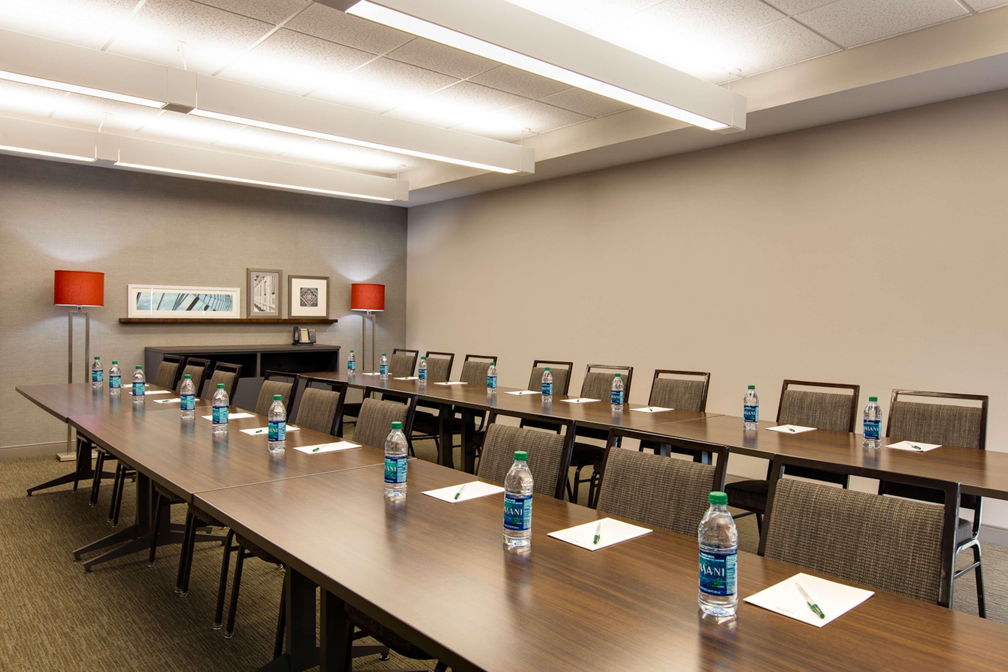 Country Inn & Suites By Radisson, Springfield Southeast Buitenkant foto