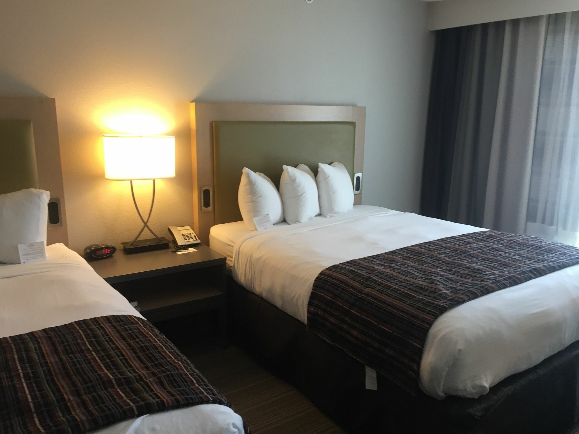 Country Inn & Suites By Radisson, Springfield Southeast Buitenkant foto