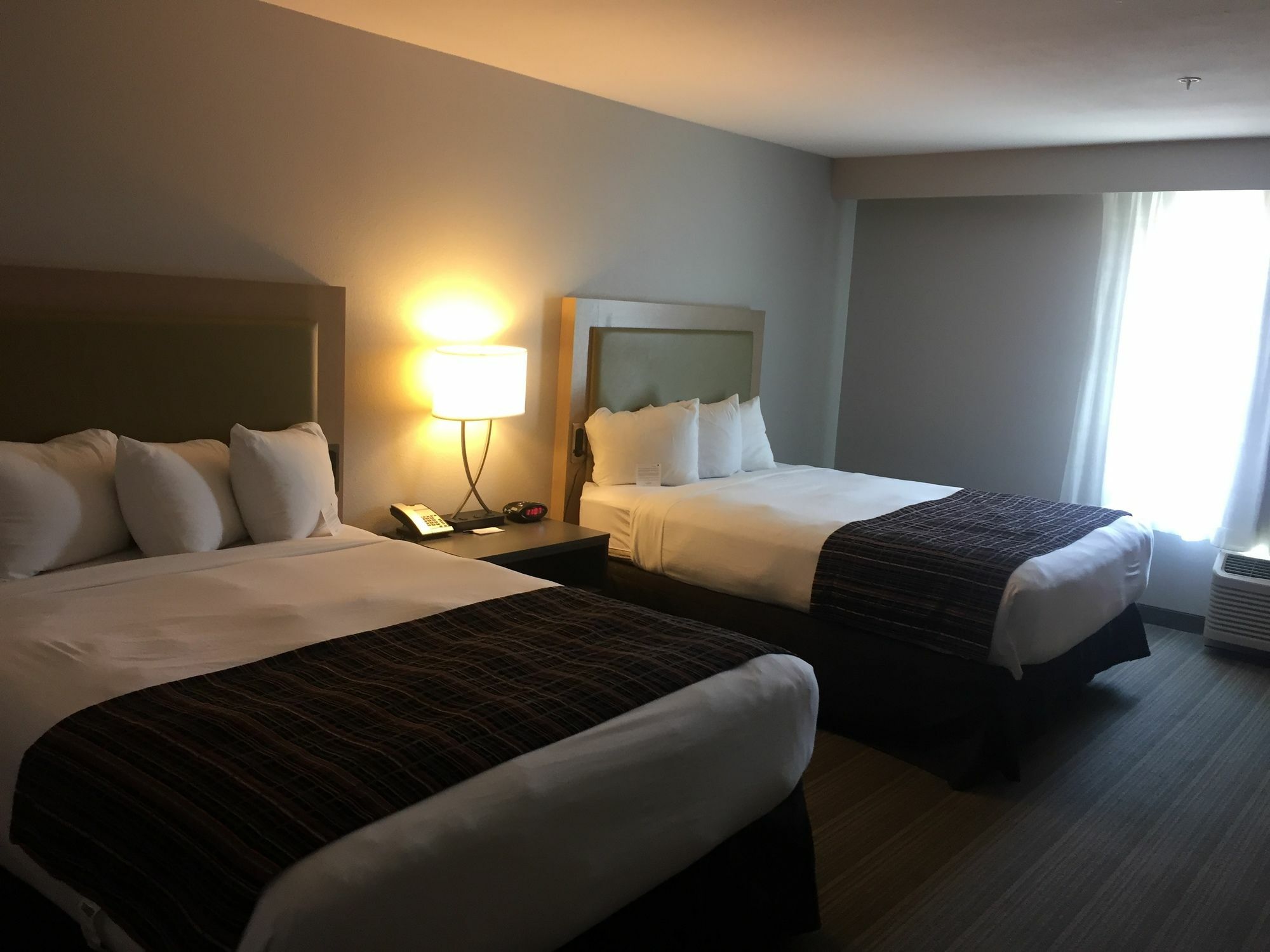 Country Inn & Suites By Radisson, Springfield Southeast Buitenkant foto